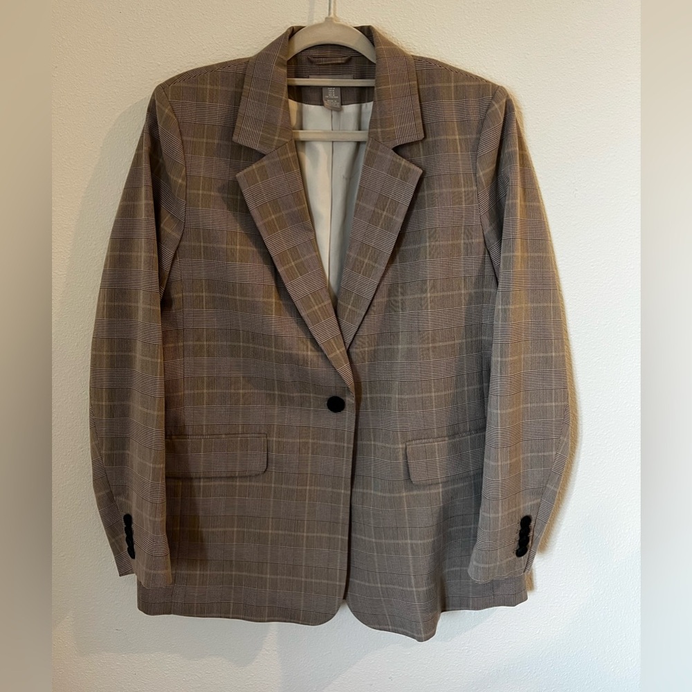 H&M plaid blazer, size medium, grey tones